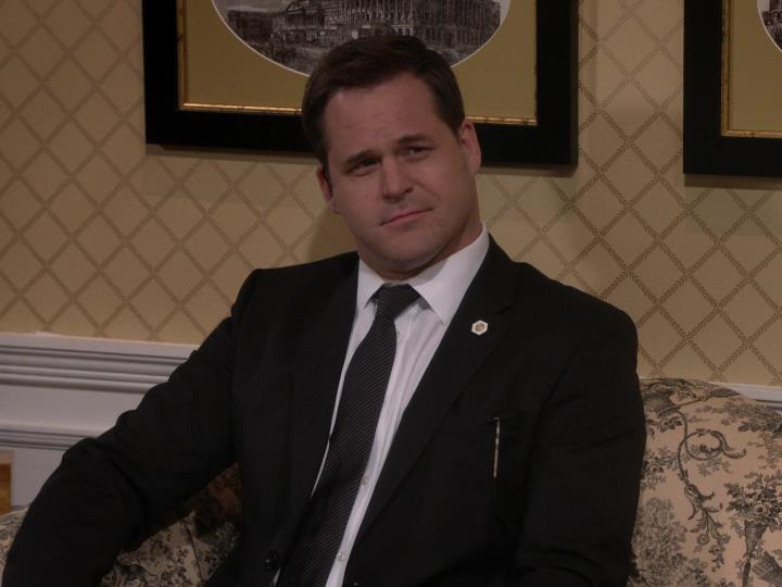 Kyle Bornheimer as Lenny